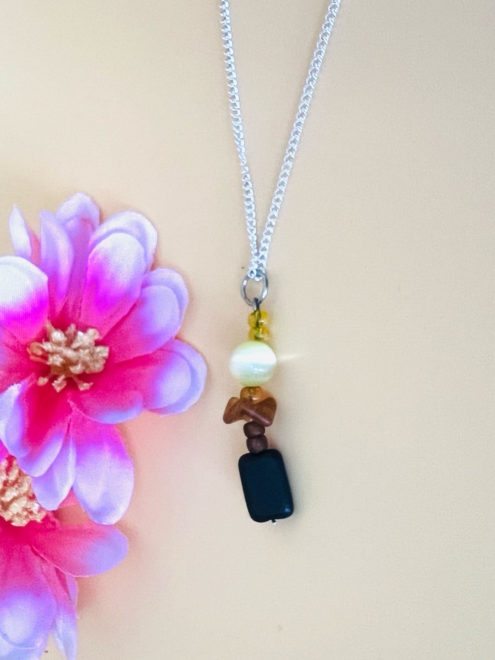 Black faceted crystal Beaded Pendant Necklace - Yellow, Brown & Black - Picture 3 of 5